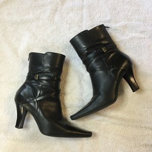 Unisa Black Leather Boots Size 6